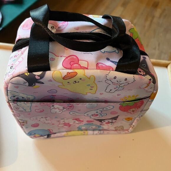 Hello Kitty & Friends Insulated Lunch Bag - Picture 3 of 9
